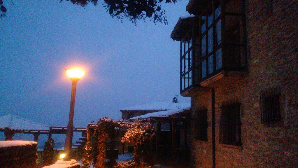 Hospederia Villa De Pintano Екстериор снимка